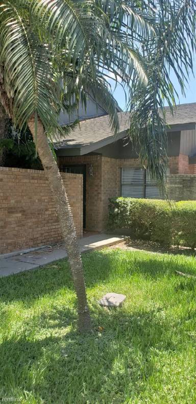 Main picture of 5403 Palm Valley Dr N