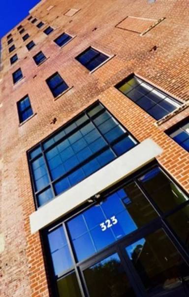 Main picture of 323 Pine St