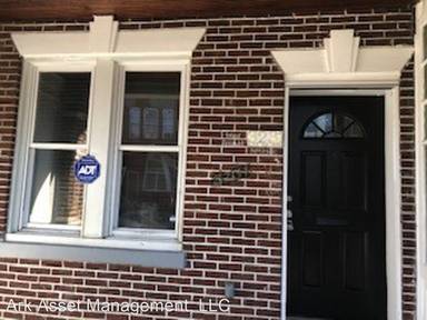 Main picture of 3231 N Newkirk St