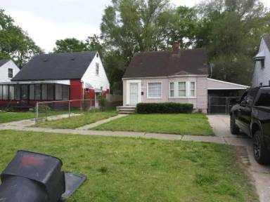 Main picture of 22241 Lyndon St