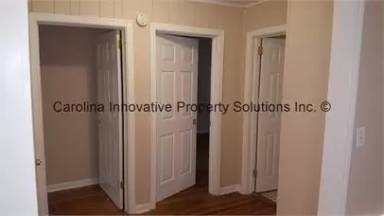 Main picture of 2830 Phillips Ave