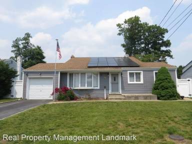Main picture of 18 Larkin St