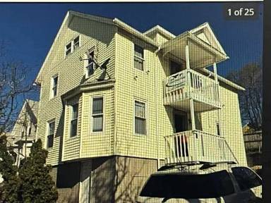 Main picture of 329 Plainfield St