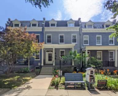 Main picture of 4606 Iowa Ave NW