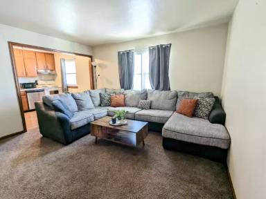 Main picture of 2204 S Broadway St