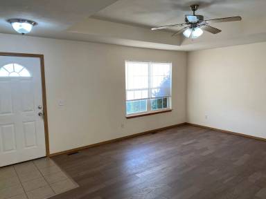 Main picture of 3413 S Juniper Ave