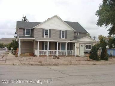 Main picture of 704 W Buffalo St