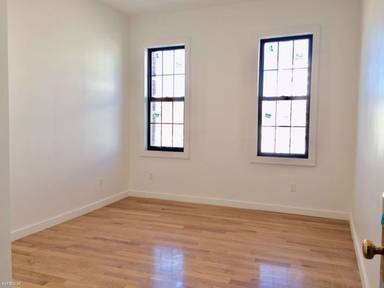 Main picture of 106 Ellery St