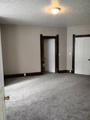Main picture of 702 N 18th St