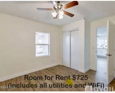 Main picture of 206 E Kinderman Dr