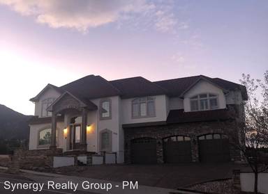 Main picture of 4780 Broadmoor Bluffs Dr