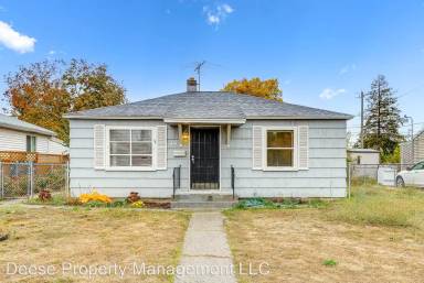 Main picture of 34 E Sanson Ave