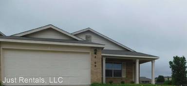 Main picture of 2900 Blackburn Dr