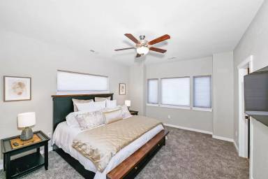Main picture of 507 N Creative Way