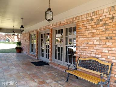 Main picture of Towne Oaks 1 Apartments