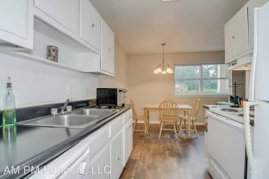 Main picture of Azalea Park Apartments