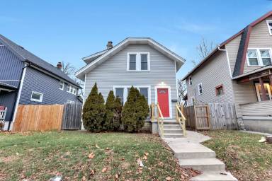 Main picture of 2107 Cleveland Ave