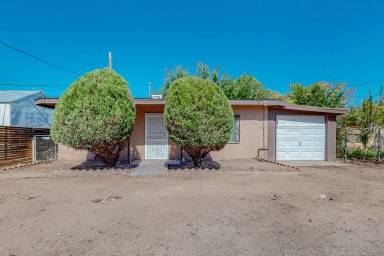 Main picture of 721 Santa Fe Ave SW