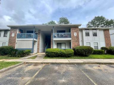 Main picture of 6040 Grelot Rd