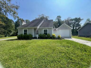 Main picture of 810 Mill River Rd
