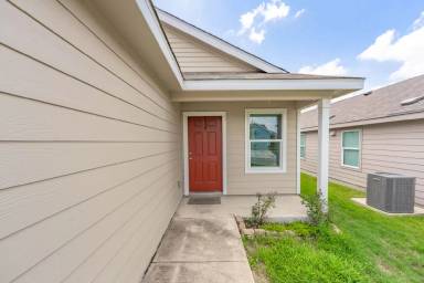 Main picture of 4220 Revetment Way