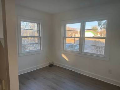 Main picture of 2215 Portsmouth Blvd