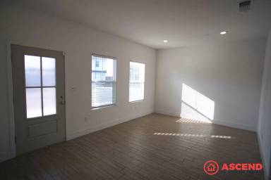 Main picture of 9000 Lily Crest Way