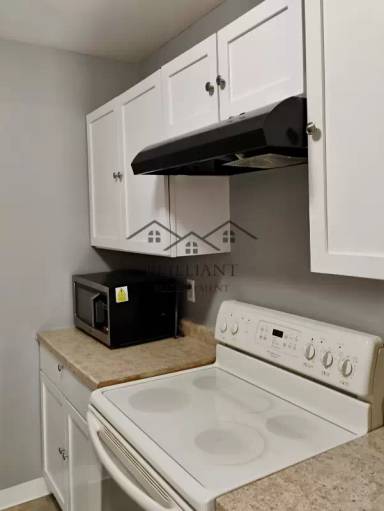 Main picture of 2953 N Euclid Ave