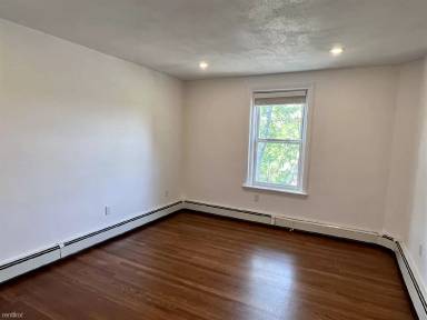 Main picture of 312 Tappan St