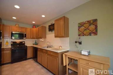 Main picture of 555 Broxton Ct