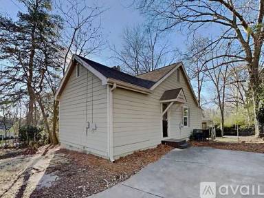 Main picture of 1625 Flat Shoals Rd SE