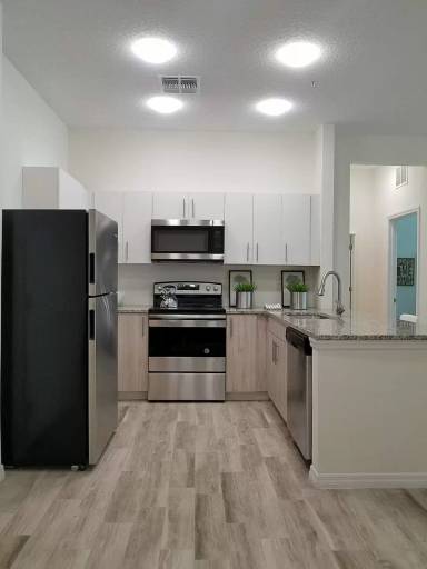 Main picture of Royal Palace Condo