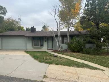 Main picture of 2200 Summit Dr