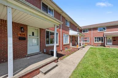 Main picture of 102 Crocker Blvd