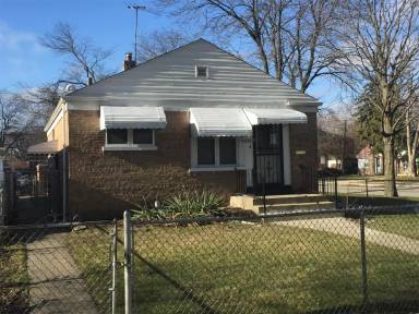 Main picture of 9900 S Paxton Ave