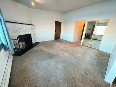 Main picture of 251 McCarrey St