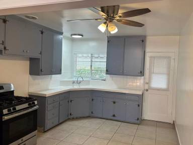 Main picture of 711 W Wilson Ave