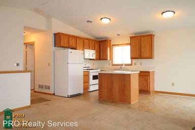 Main picture of 8480 Adair Ave N