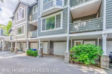 Main picture of 8322 166th Ave NE