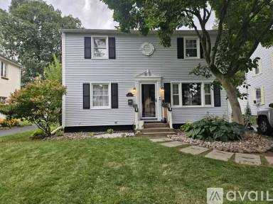 Main picture of 71 Medfield Dr