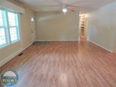 Main picture of 147 Woodland Dr