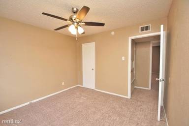 Main picture of Interlake Apartments