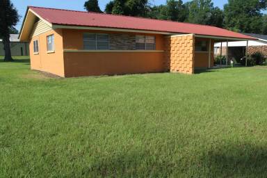 Main picture of 2320 Tompkins Ave