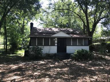 Main picture of 287 Cherokee St