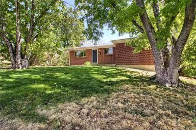 Main picture of 862 Wolff St