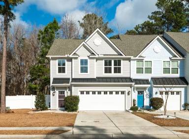 Main picture of 401 Grand Palm Ln