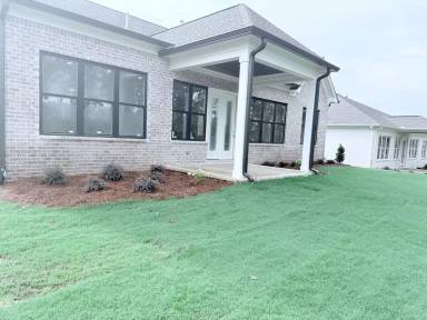Main picture of 721 Primrose Dr