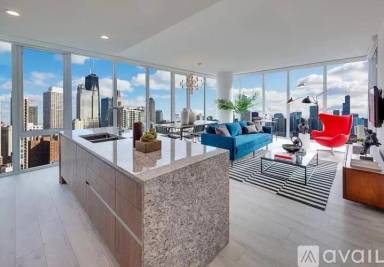 Main picture of 225 W Division St