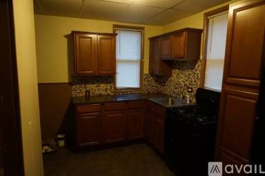 Main picture of 32 Vernon Pl