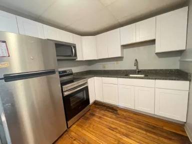 Main picture of 172 Centre Ave